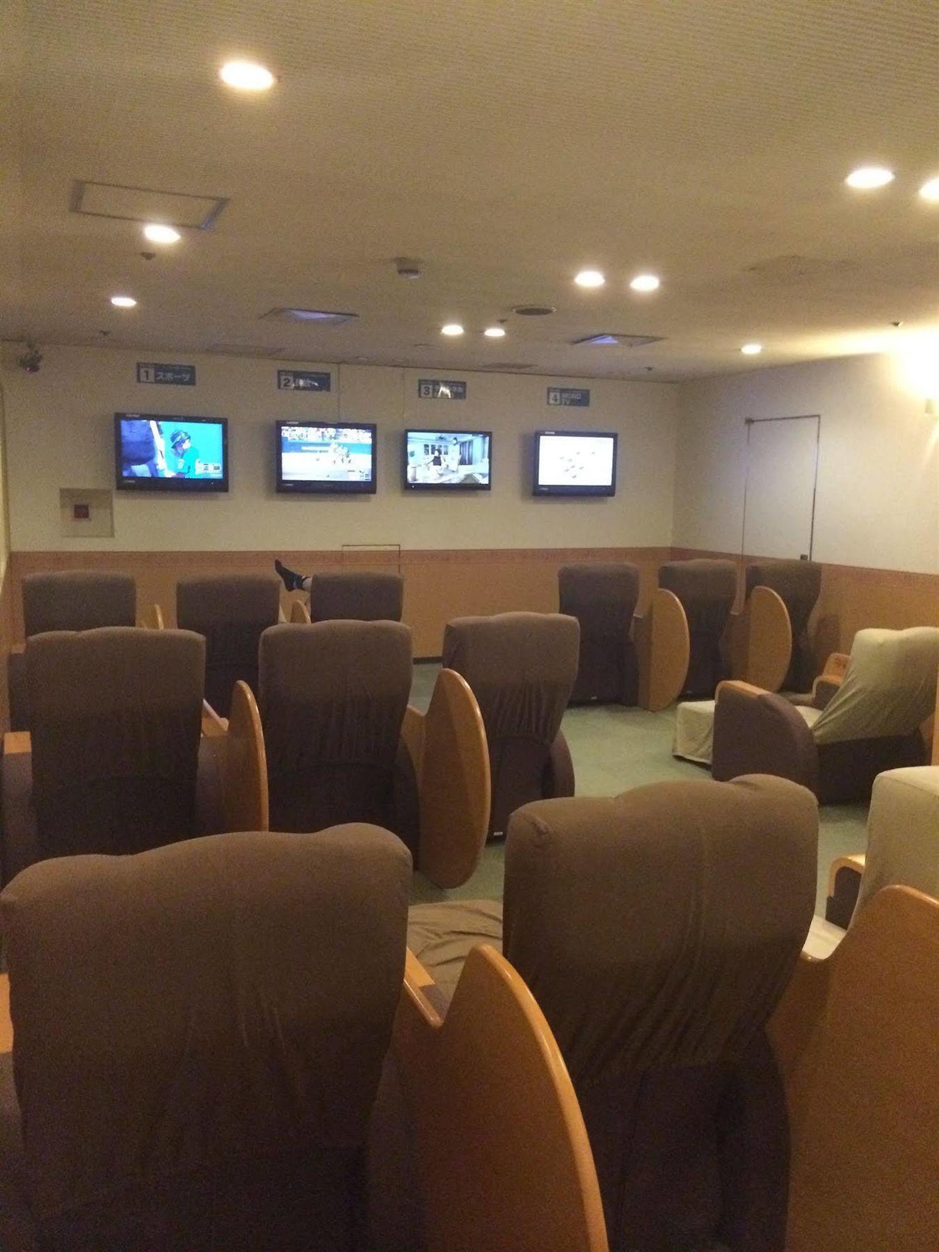 Capsule Hotel Asahi Plaza Shinsaibashi Oszaka Kültér fotó