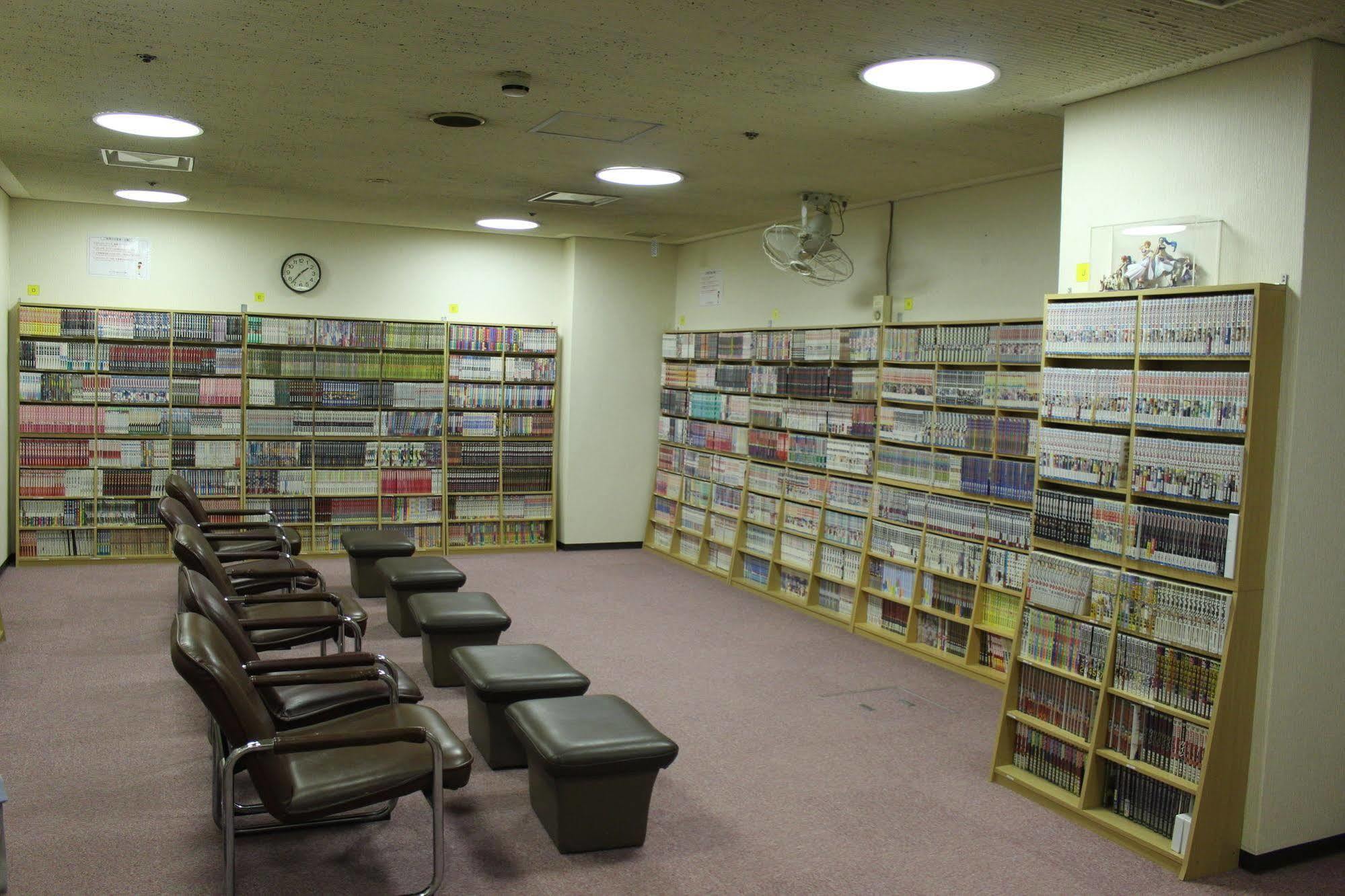 Capsule Hotel Asahi Plaza Shinsaibashi Oszaka Kültér fotó