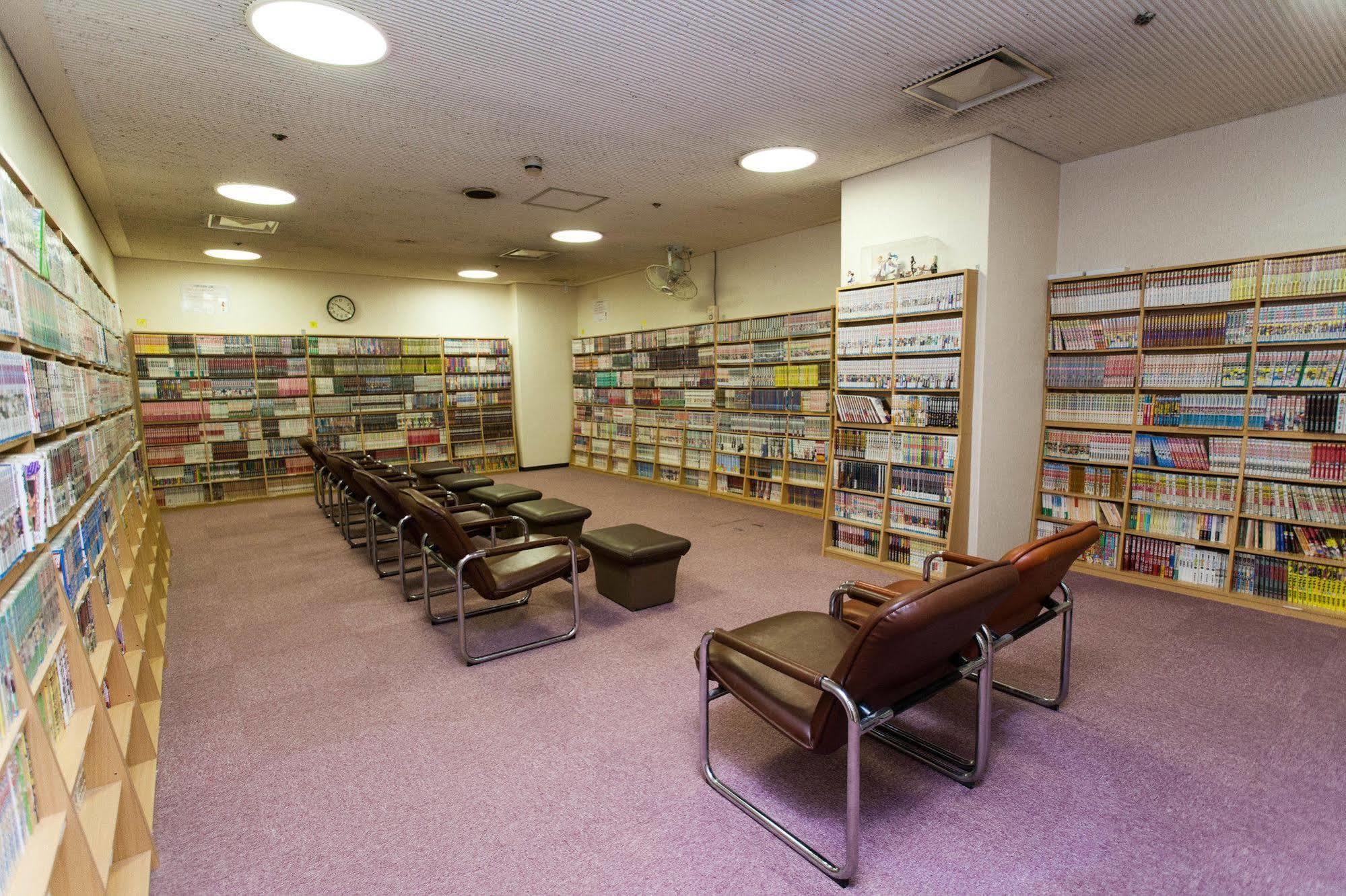 Capsule Hotel Asahi Plaza Shinsaibashi Oszaka Kültér fotó